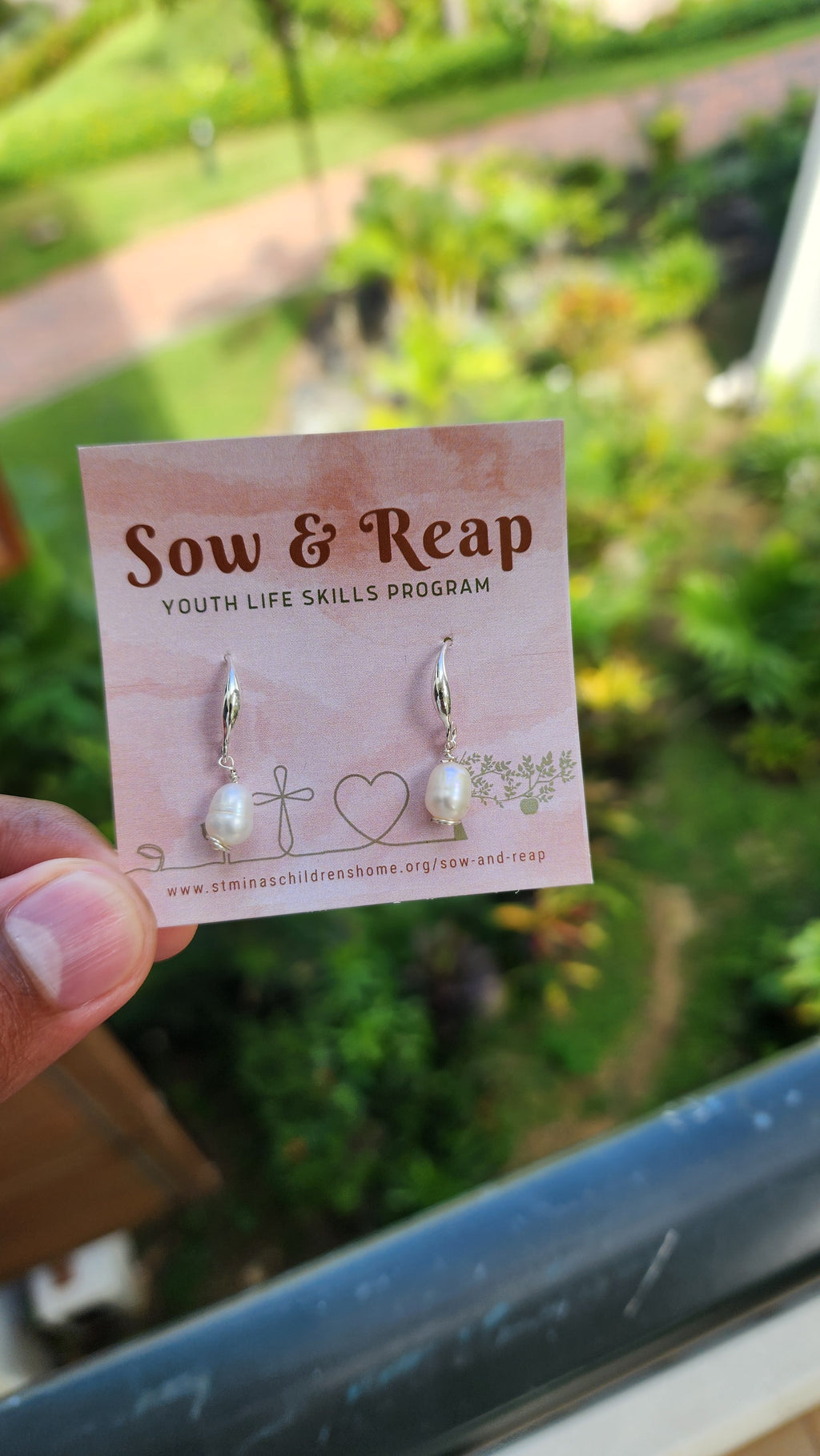 Lustre Pearl Statement Earings