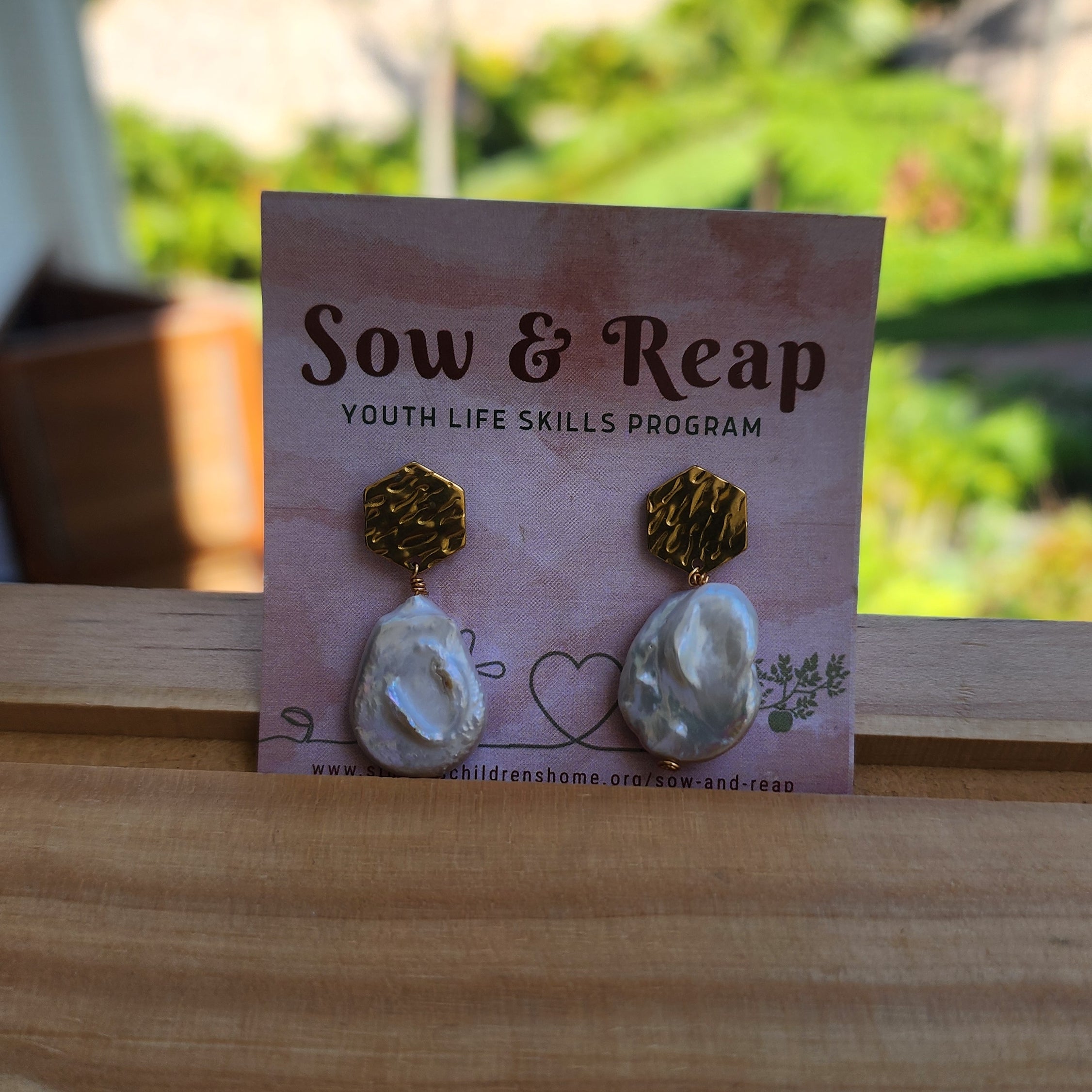 Lustre Pearl Statement Earings