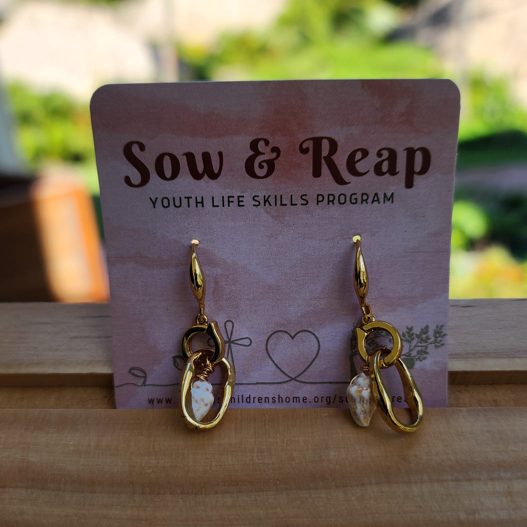Lustre Pearl Statement Earings