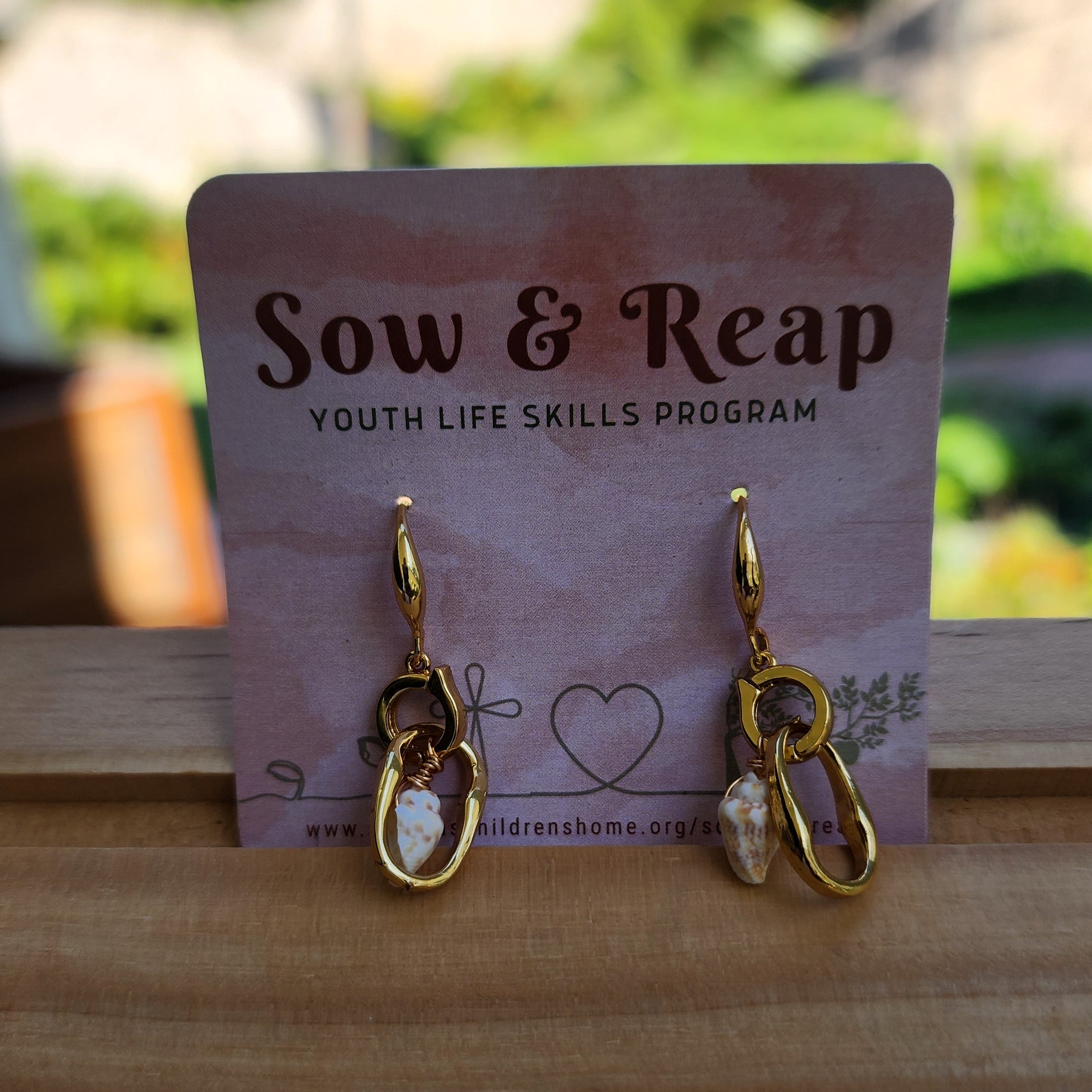 Lustre Pearl Statement Earings