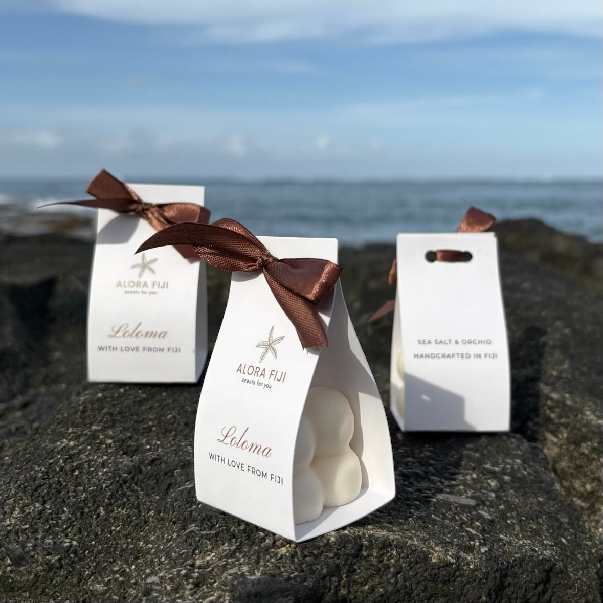 Mini bubble candle wedding favour - card packaging