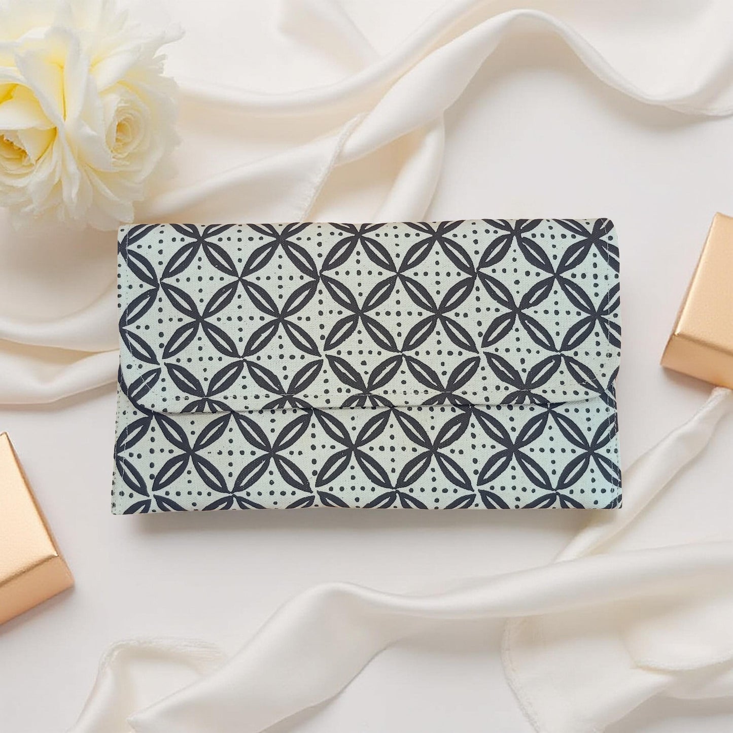 Classic Clutch in Senibua Print