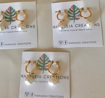 Baroque pearl hoop earrings